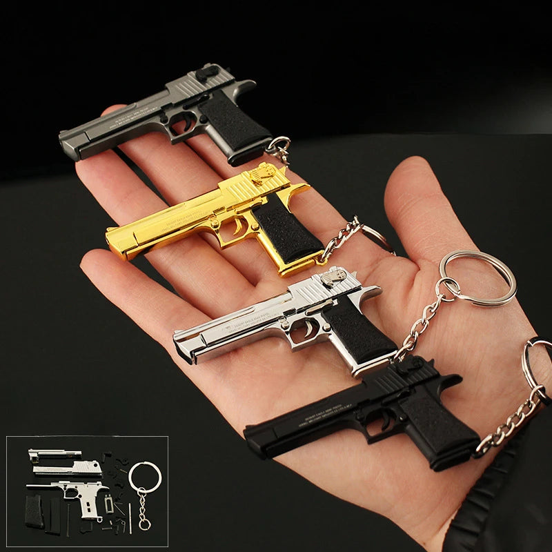 Alloy 1:4 Scale Desert Eagle Pistol Keychain Mini Toy Gun Weapon Model Metal Keychain For Adult Kids Christmas Gift