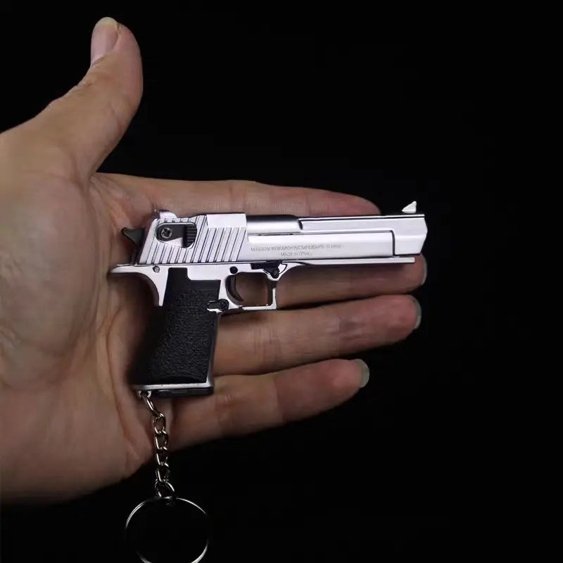 1:3 Alloy Desert Eagle Pistol Model Mini Gun Keychain Gold-plated Bag Pendant Detachable Toy Gun For Adult Kids Gift