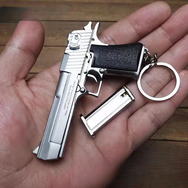 1:3 Alloy Desert Eagle Pistol Model Mini Gun Keychain Gold-plated Bag Pendant Detachable Toy Gun For Adult Kids Gift